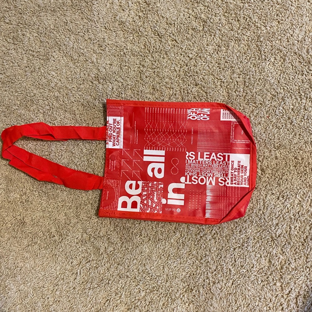 Lululemon bag